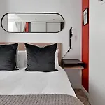 Ella - Chic Studio Living In Central Cape Town