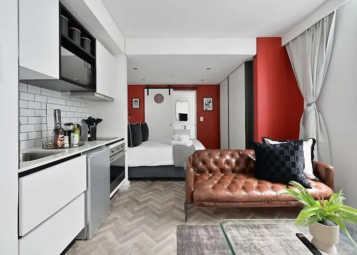 Ella - Chic Studio Living In Central Cape Town
